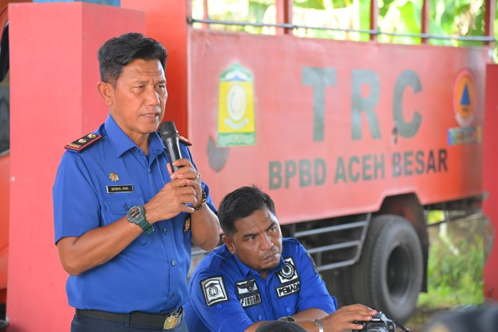 Kalaksa BPBD Aceh Besar Tekankan Kedisiplinan Personel Damkar