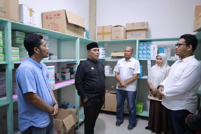 Bupati Aceh Besar Muharram Idris Sambangi Puskesmas Lhoong