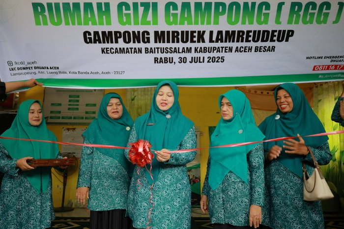 Ketua TP PKK Aceh Besar Resmikan Rumoh Gizi Gampong di Miruek Lamreudeup