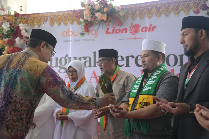 Staf Ahli Bupati Hadiri Integral Ceremony Lion Air ldan Pelepasan Perdana Jamaah Umrah Rute Banda Aceh-Jeddah