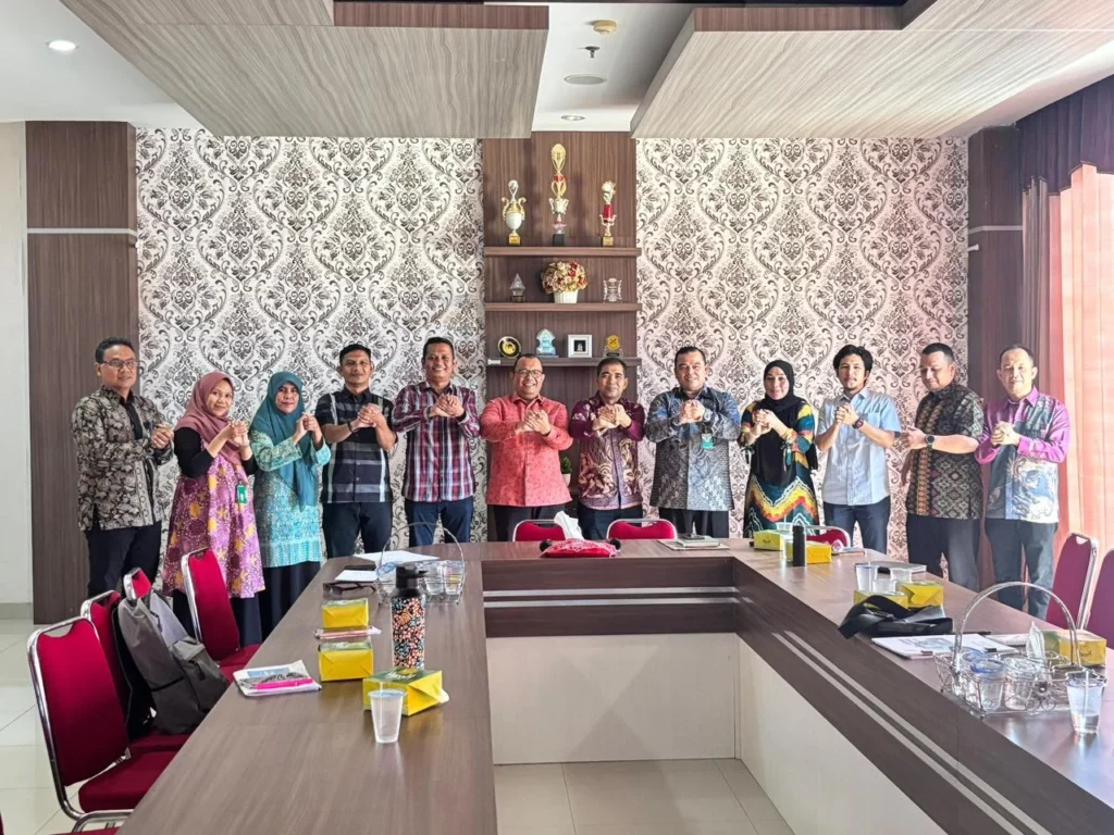 RSUD Meuraxa Terima Kunjungan Dewan Pengawas RS Teungku Peukan Abdya