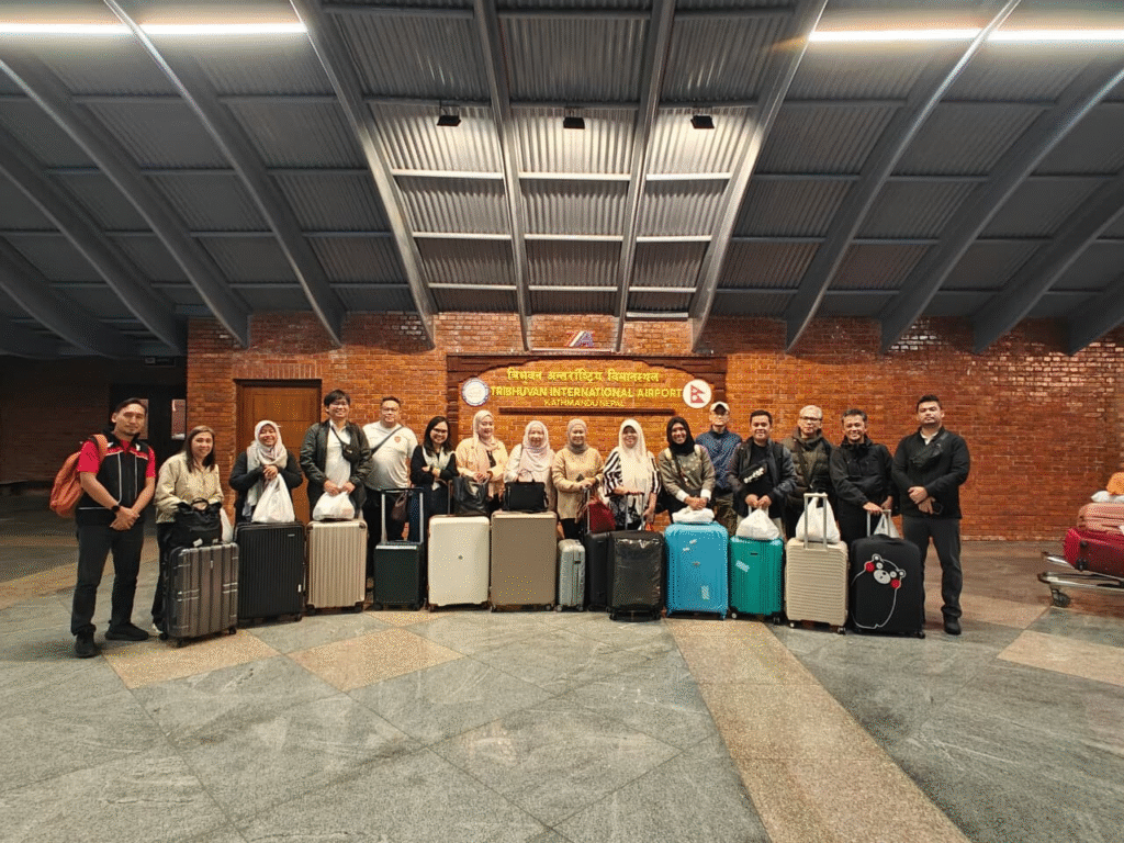 Pemulangan Rombongan Pertama WNI di Nepal ke Tanah Air