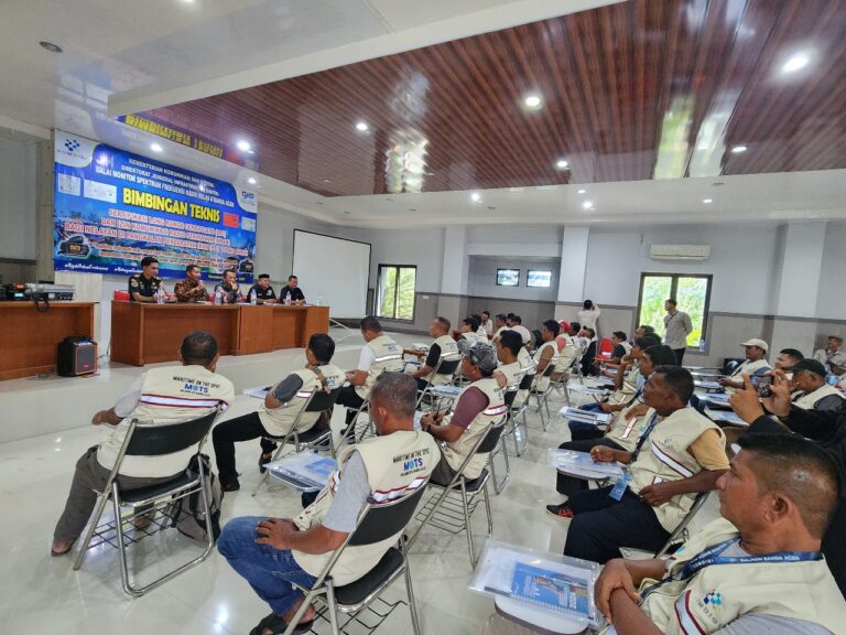 Balmon Aceh Beri Bimtek Kepada Nelayan dan Pelaku Usaha Perikanan di Meulaboh