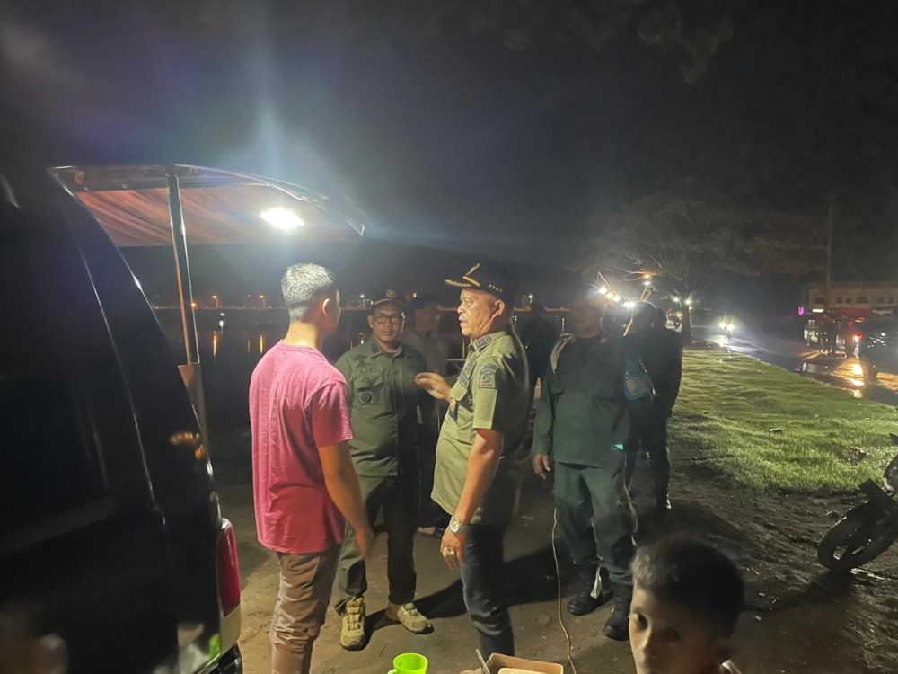 Gabungan Satpol PP/WH Aceh Besar dan Banda Aceh Gelar Patroli Malam