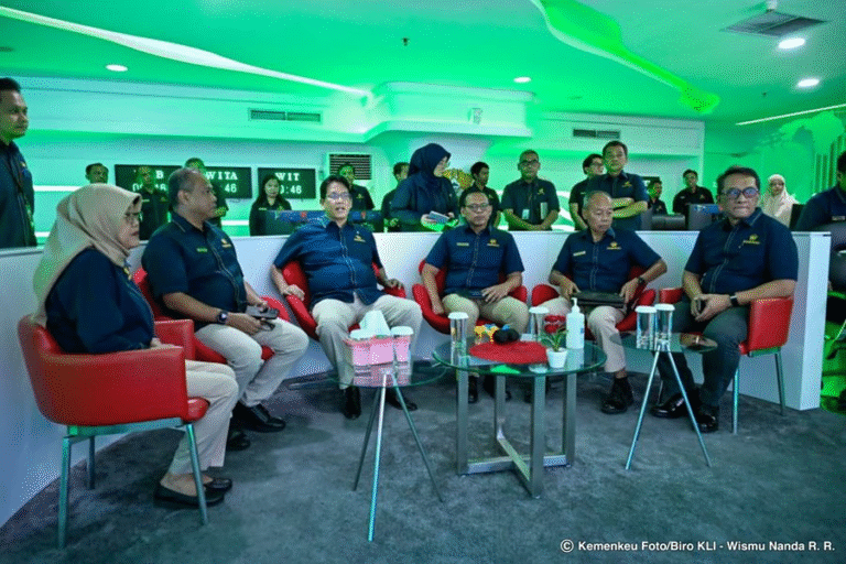 Tinjau Command Center CEISA, Ini Pesan Menkeu