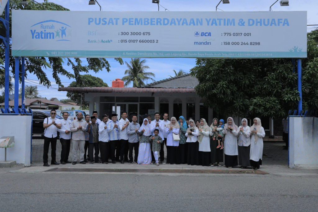 Penuh Haru, Wakil Wali Kota Antar Langsung Anak Yatim ke Yayasan