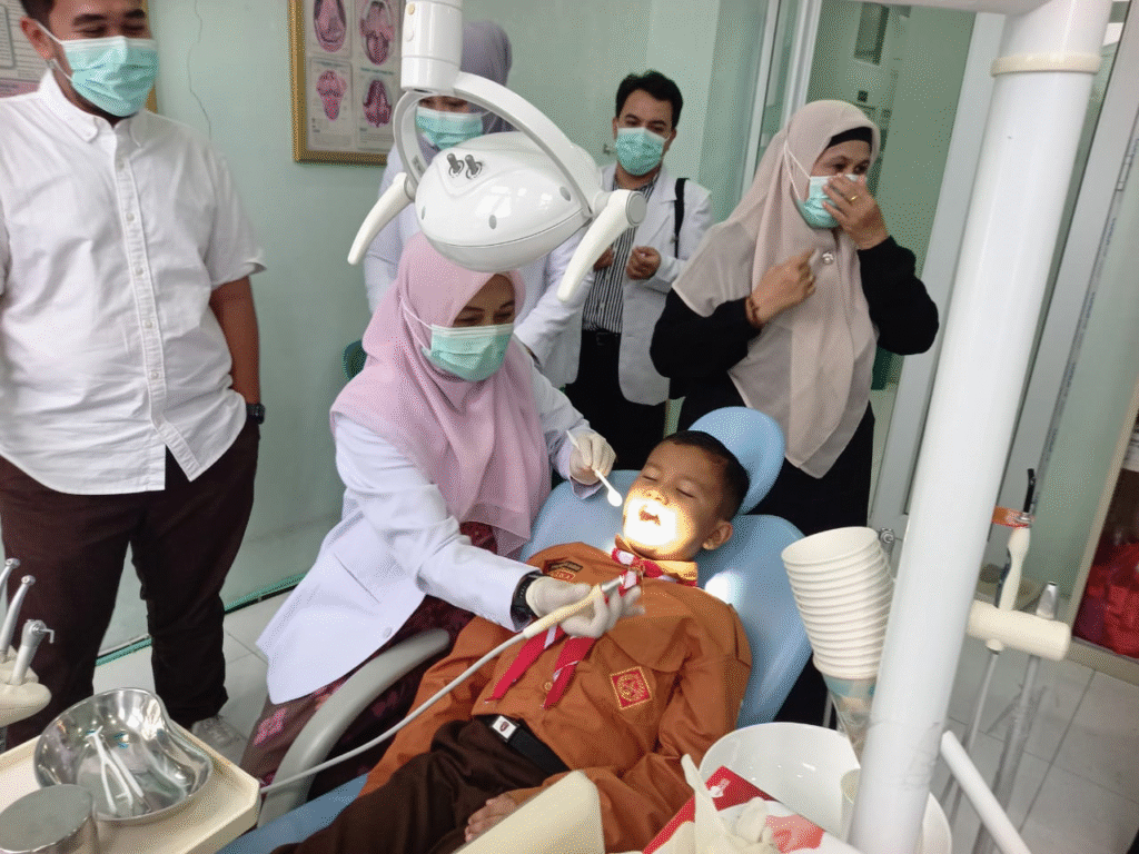 Dinkes Kota Banda Aceh Gelar Cek Kesehatan Gratis dan Pemeriksaan Gigi untuk Anak Sekolah Dasar