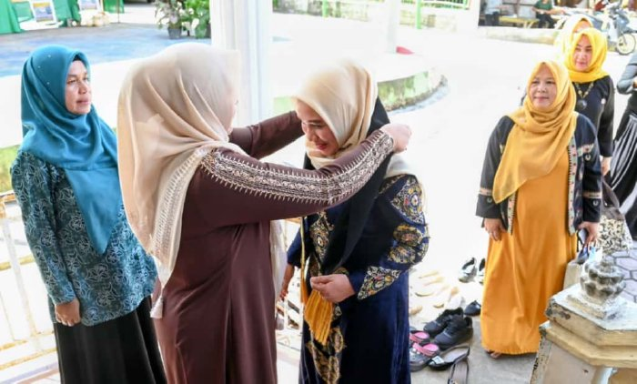 Dekranasda Aceh Besar Dorong Kebangkitan Sentra Anyaman Rotan Gampong Kueh