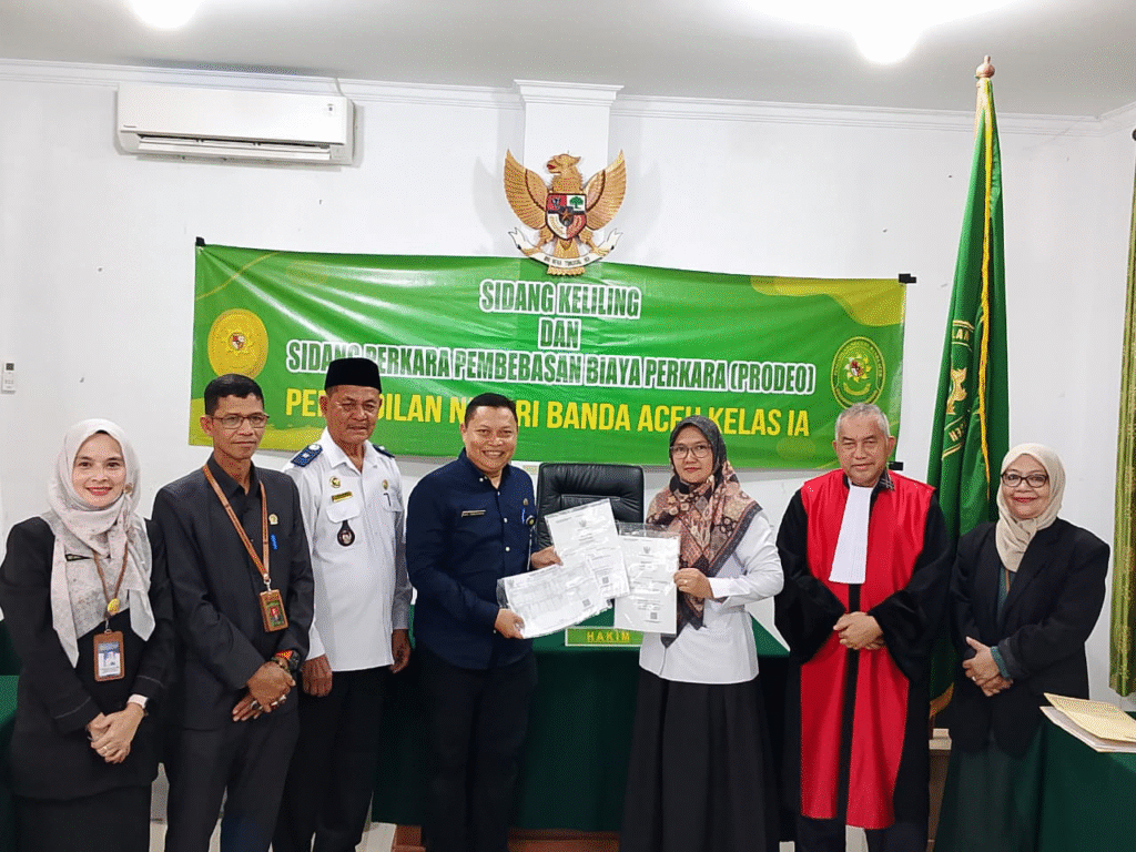 Sidang Keliling Digelar di Batoh, Disdukcapil Terbitkan 9 (Sembilan) Dokumen Adminduk