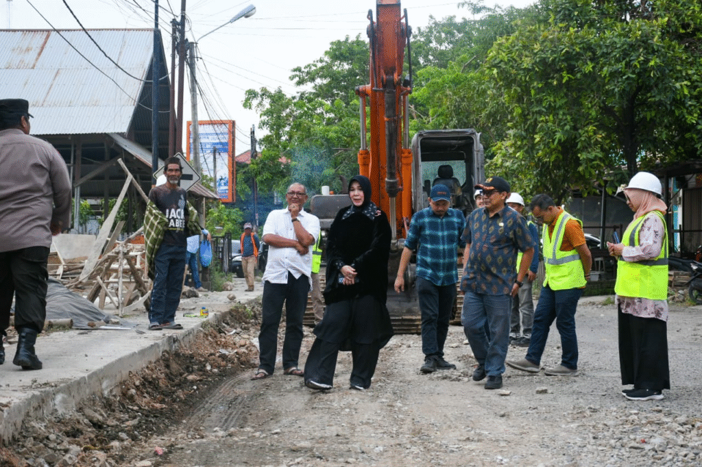 Illiza Tinjau Perbaikan Jalan A Majid Ibrahim