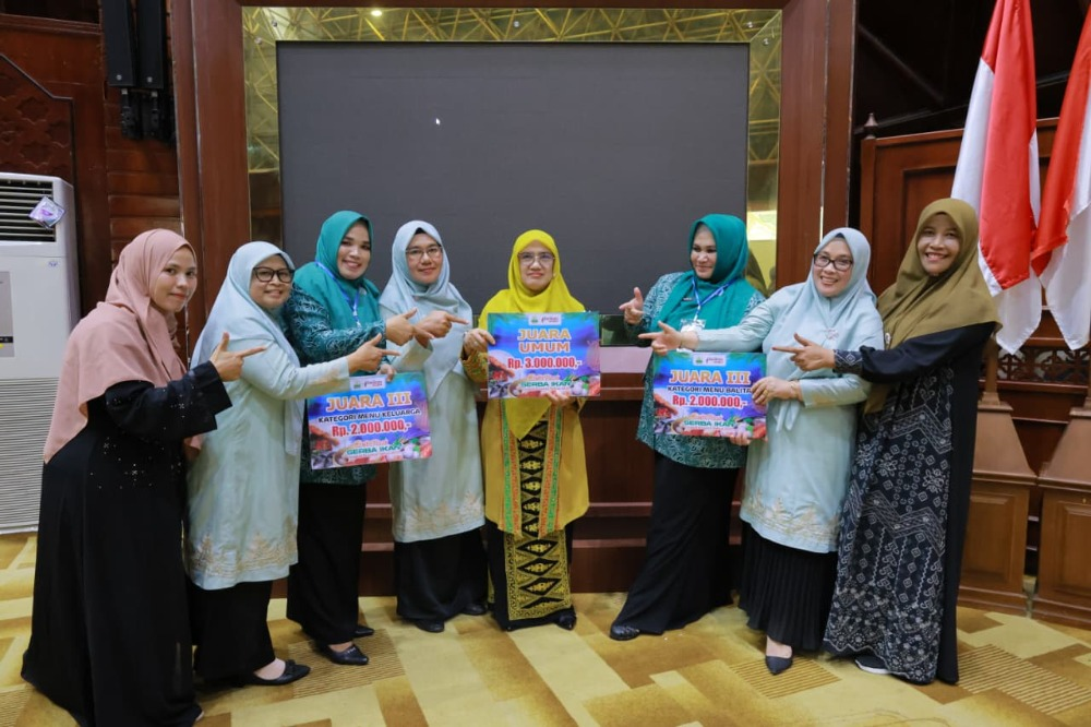 TP-PKK Aceh Besar Juara Umum Lomba Masak Serba Ikan se-Aceh