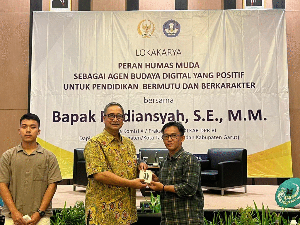 Kemendikdasmen dan DPR RI Perkuat Pendidikan Karakter Melalui Gerakan Humas Muda di Era Digital