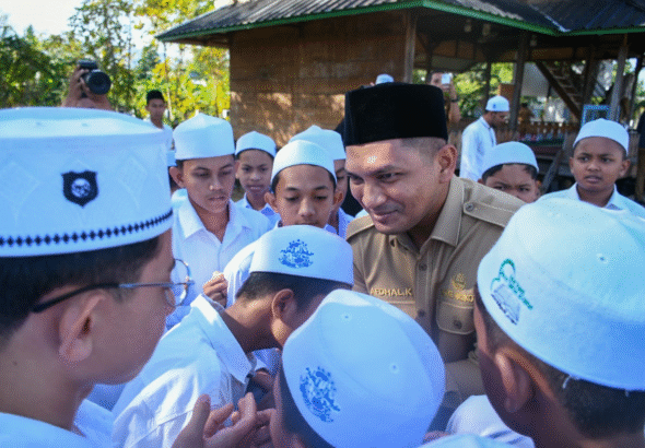Dukung Gerakan Penghijauan di Dayah, Afdhal: Ruang Pembelajaran Nilai-nilai Kehidupan dan Memakmurkan Alam