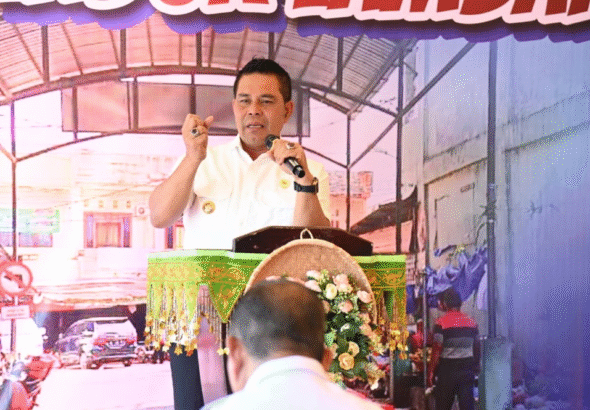 Tingkatkan Ketertiban , Bupati Aceh Besar Resmikan Portal Parkir Pasar Induk Lambaro