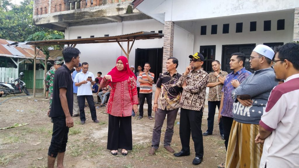 Wali Kota Banda Aceh Melalui Dinsos Salurkan Bantuan Korban Kebakaran Dayah Budi Muthmainnah