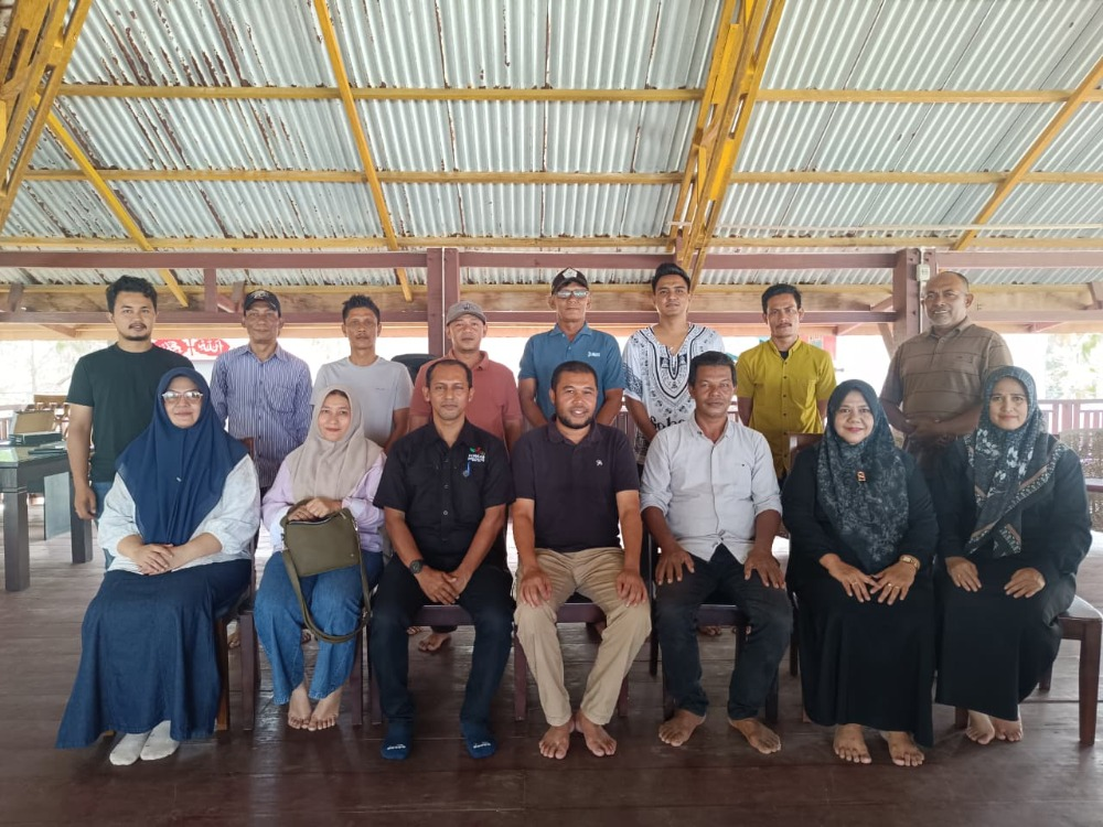 Disparpora Aceh Besar Gelar Rapat Evaluasi Bersama Pengelola Wisata Lhoknga