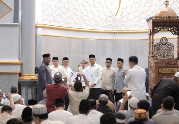 Afdhal Pimpin Safari Ramadan Perdana di Masjid Oman Al-Makmur