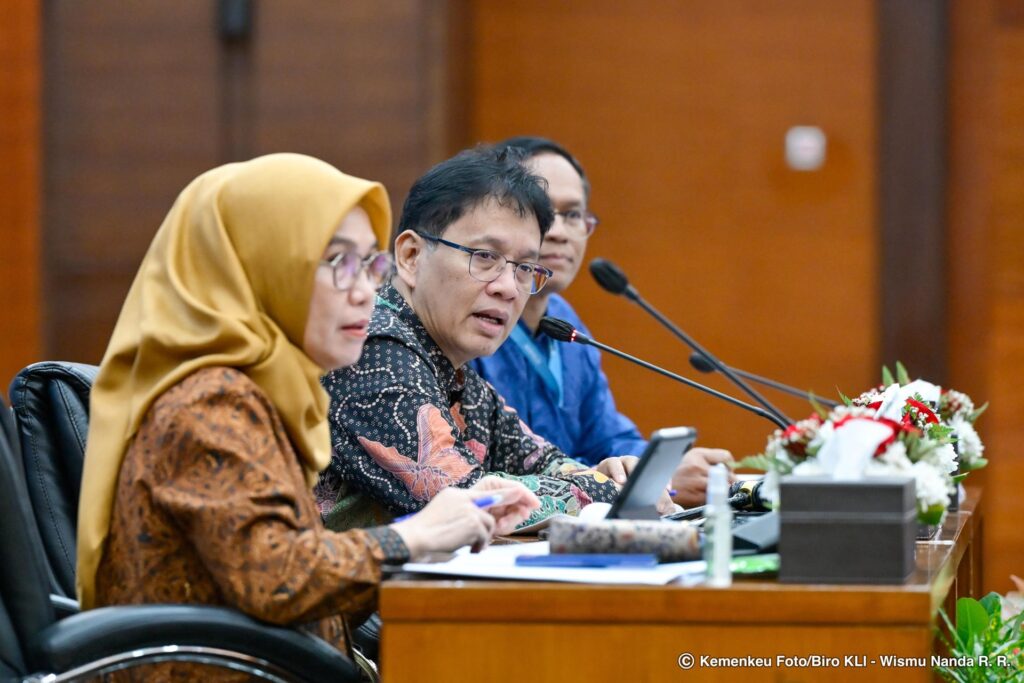 Menkeu Pimpin Sidang Debottlenecking ke-5, Bahas Hambatan Impor dan Investasi