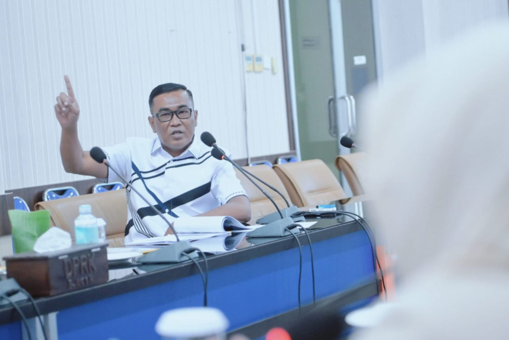 Ruas Jalan Provinsi di Banda Aceh Banyak Berlubang, Ismawardi Minta PUPR Aceh Jangan Tutup Mata