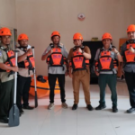 BPBD Kota Banda Aceh Serahkan Pelampung dan Helm Keselamatan untuk Penjaga Pantai