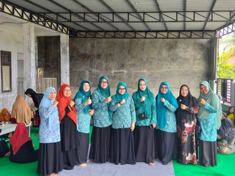Ketua TP-PKK Banda Aceh Monitoring Pelayanan Posyandu di Gampong Merduati dan Lambaro Skep
