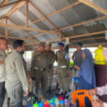 Satpol PP dan WH Aceh Besar Bongkar Bangunan Liar di Blang Bintang
