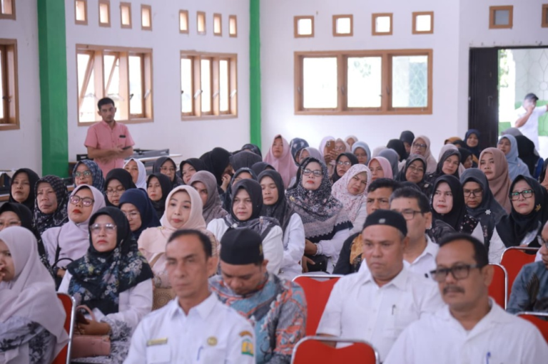 Bupati Aceh Besar Ajak Kepala Sekolah Bangun Pendidikan Berkarakter dan Berkualitas