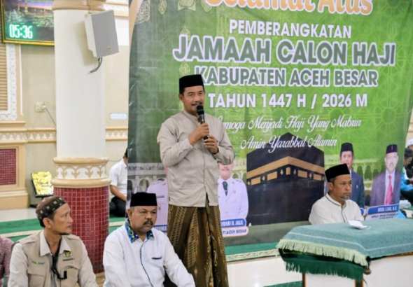 Wabup Aceh Besar Hantar Keberangkatan Jamaah Calon Haji Kloter II di Masjid Sibreh