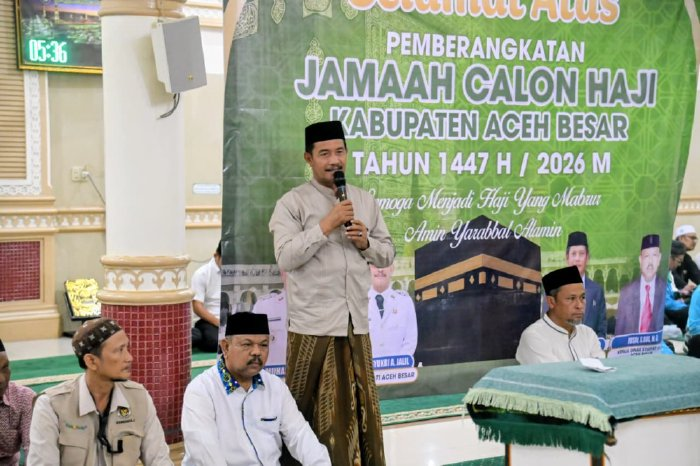 Wabup Aceh Besar Hantar Keberangkatan Jamaah Calon Haji Kloter II di Masjid Sibreh