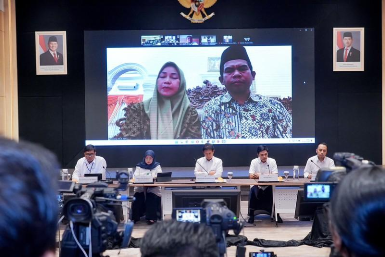 Menkes Instruksikan Revisi Regulasi Internship Kedokteran, Berlaku Segera