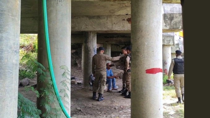 Tak Jelas Keperluannya, Seorang Pria Diminta Meninggalkan Underpass Beurawe