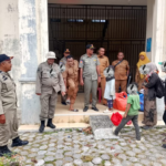 Penertiban PMKS di Bawah Jembatan Pango, Satu Keluarga Dibawa ke Rumah Singgah