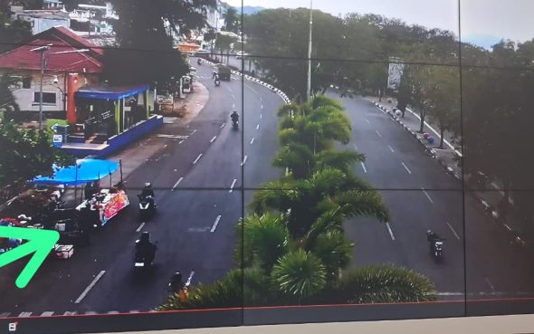 Satpol PP-WH Banda Aceh Tertibkan PKL di Jalan Iskandar Muda Ulee Lheue
