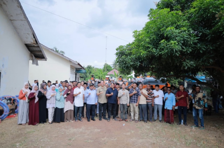 Perkuat Ketahanan Pangan, Pemkab Aceh Besar Salurkan Puluha Alat dan Mesin Pertanian untuk Petani