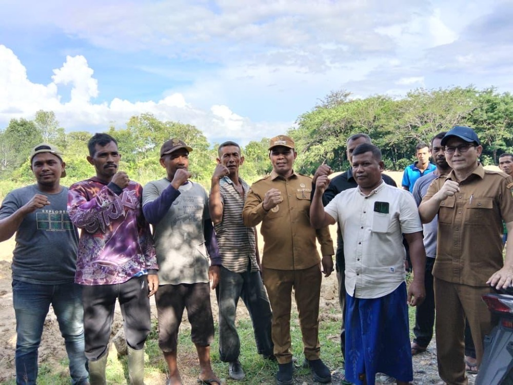 Tindaklanjuti Aspirasi Masyarakat, Bupati Aceh Besar Tinjau Embung Swadaya di Lam Aling