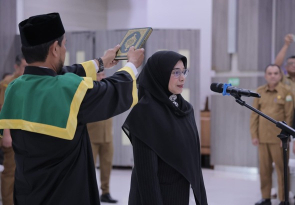 Illiza Lantik Direktur Baru RSUD Meuraxa