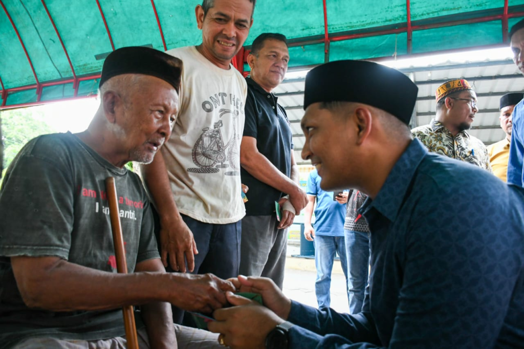 Zakat Hadirkan Keberkahan, Pemko Beri Perhatian untuk Warga Gampong Jawa